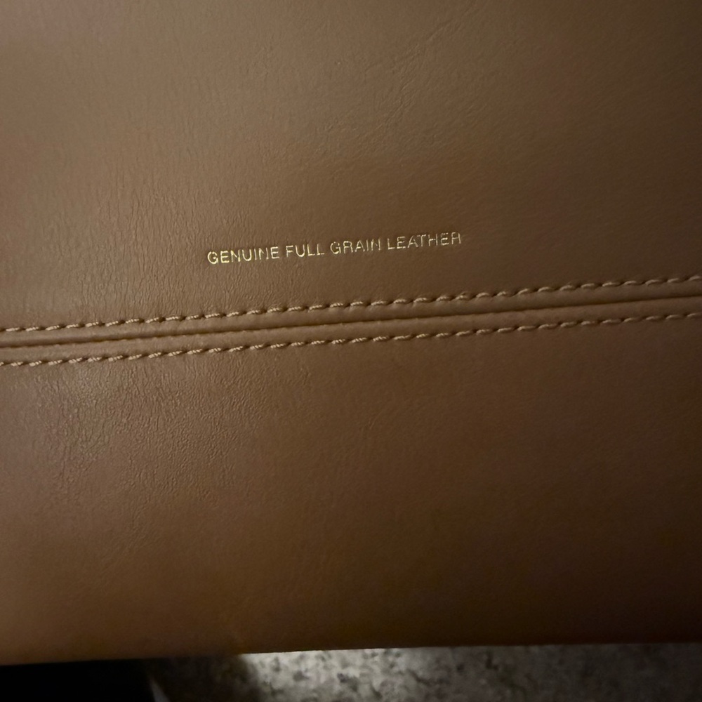 Coach Empire 28 - Picture 4 of 9